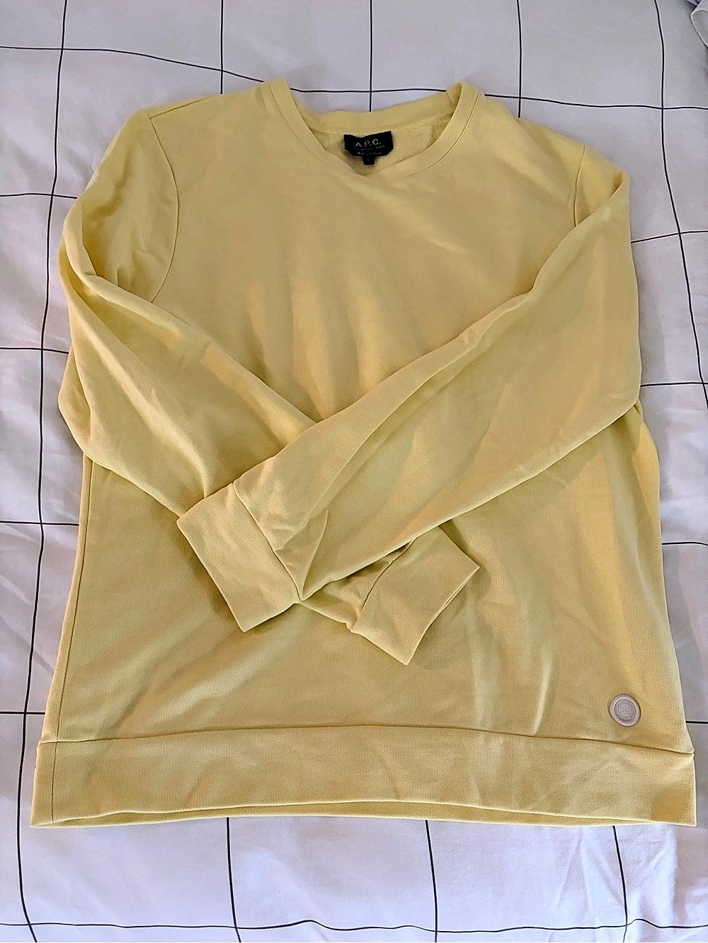 A.P.C. Yellow Long Sleeve Sweatshirt Size Large Like New